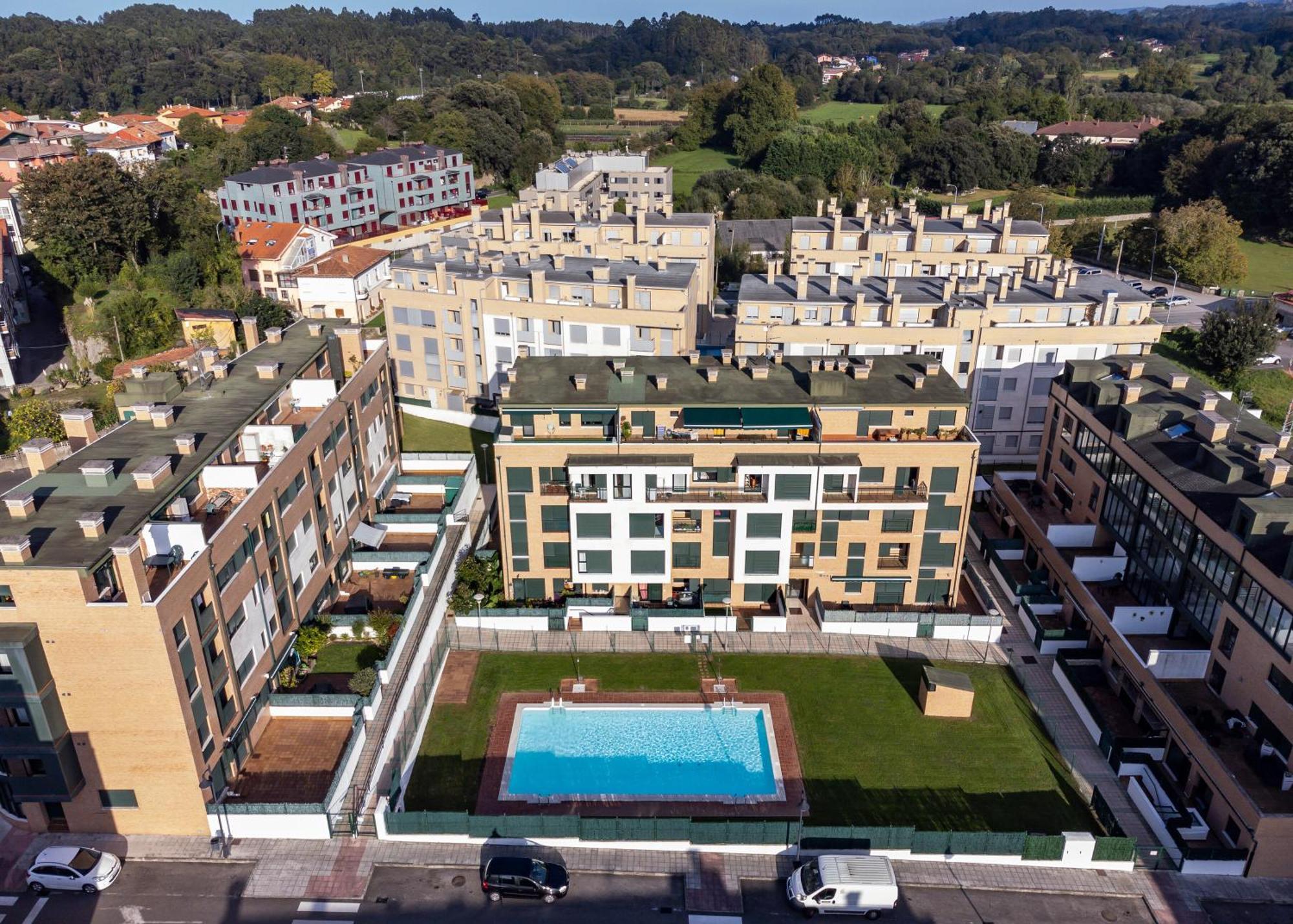 Tarantino, Apartamento Con Piscina, Playa A 3 Km Vut-2505-As Llanes Exteriör bild